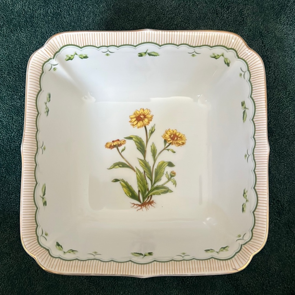 Georges Briard Victorian Collection Porcelain Square Bowl w/ Botanical Flowers
